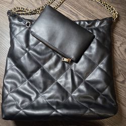 Cute shoulder bag with matching pouch