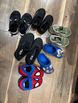 Boys shoes