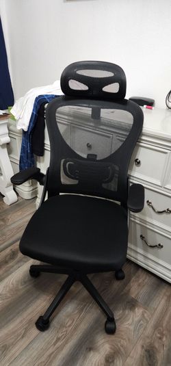 New in Box Office Chair