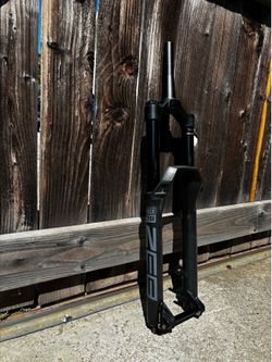 Rockshox ZEB 190mm/Charger 3