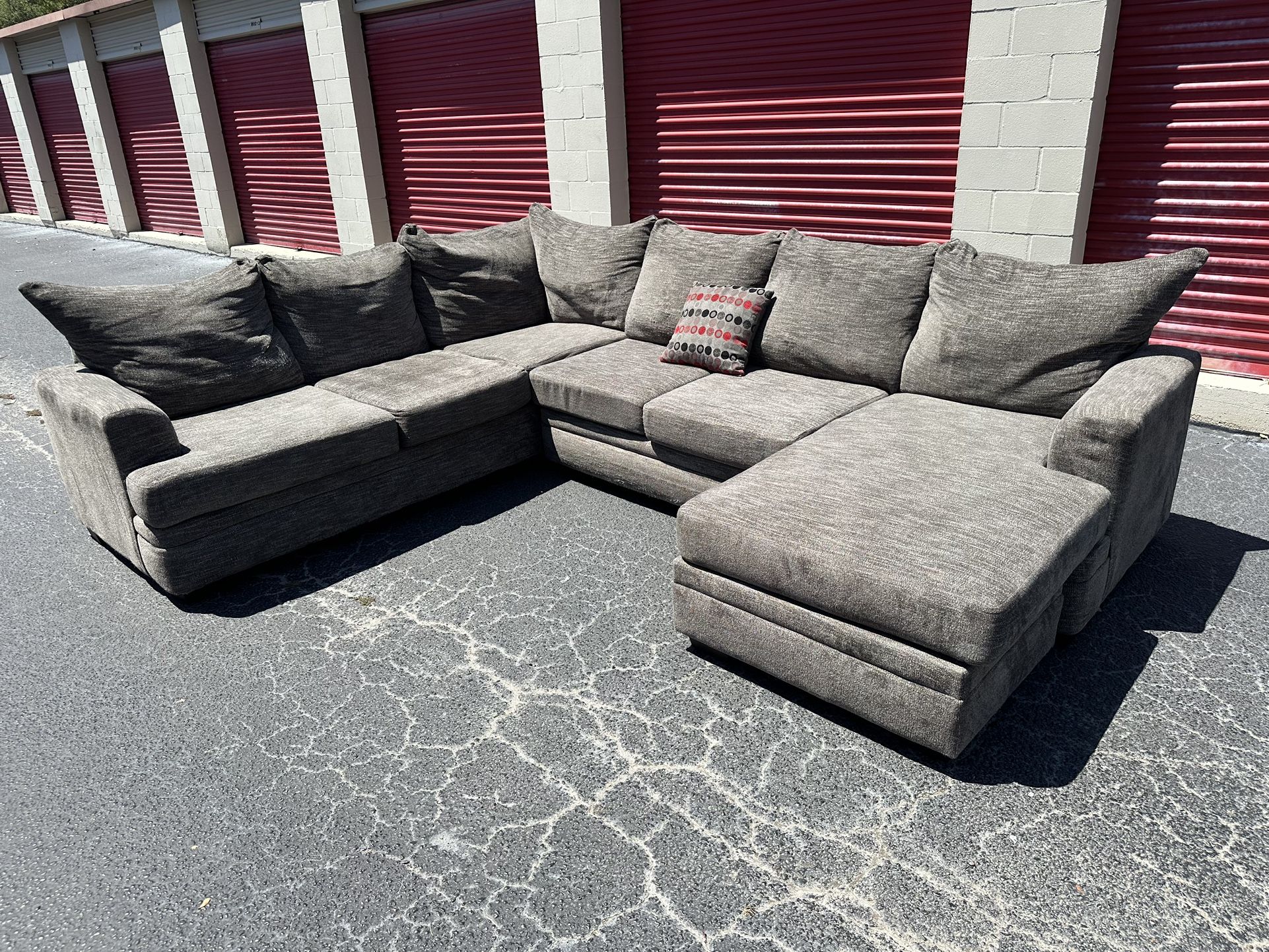 Sectional Couch π₯