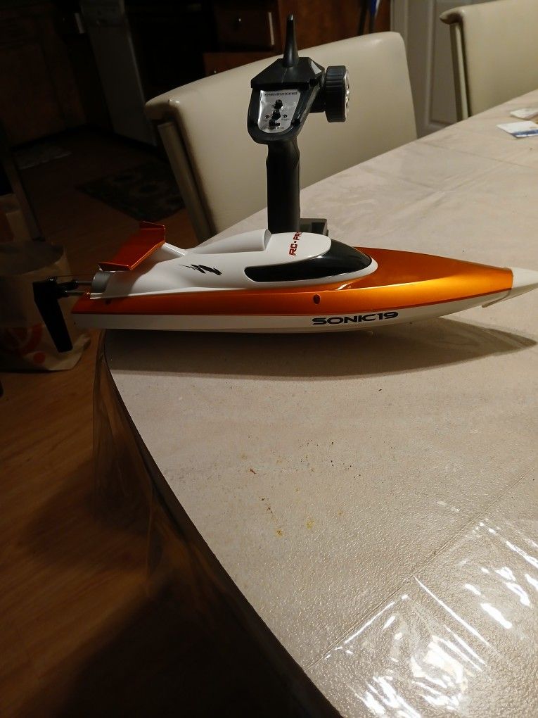 Boat Rc,probably Sonic#19