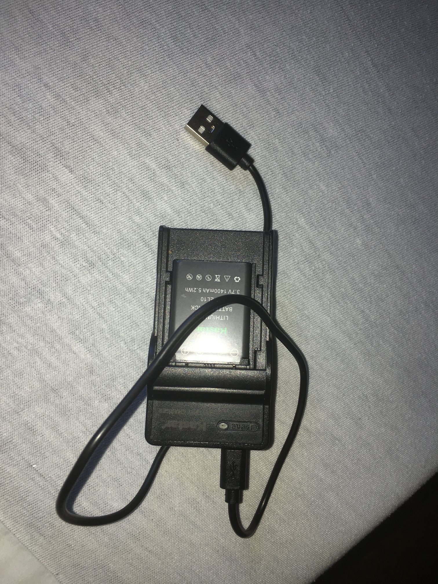 Kastar EN-EL10 Battery Slim USB Charger for Nikon Coolpix S60 S80 S200 S202 S203
