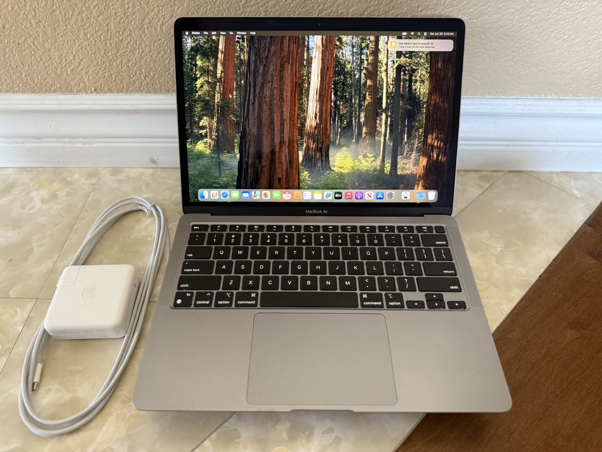 MacBook Air 2020 M1 8G 256G, Cycle = 129