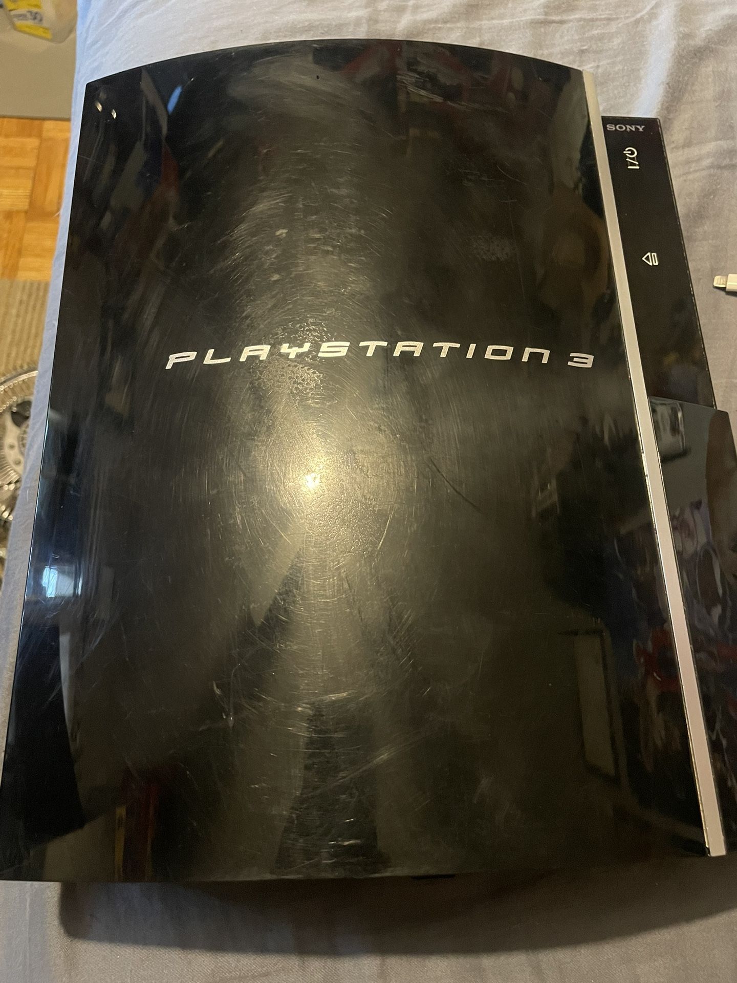 Sony PlayStation 3 PS3 Fat Version With Controller