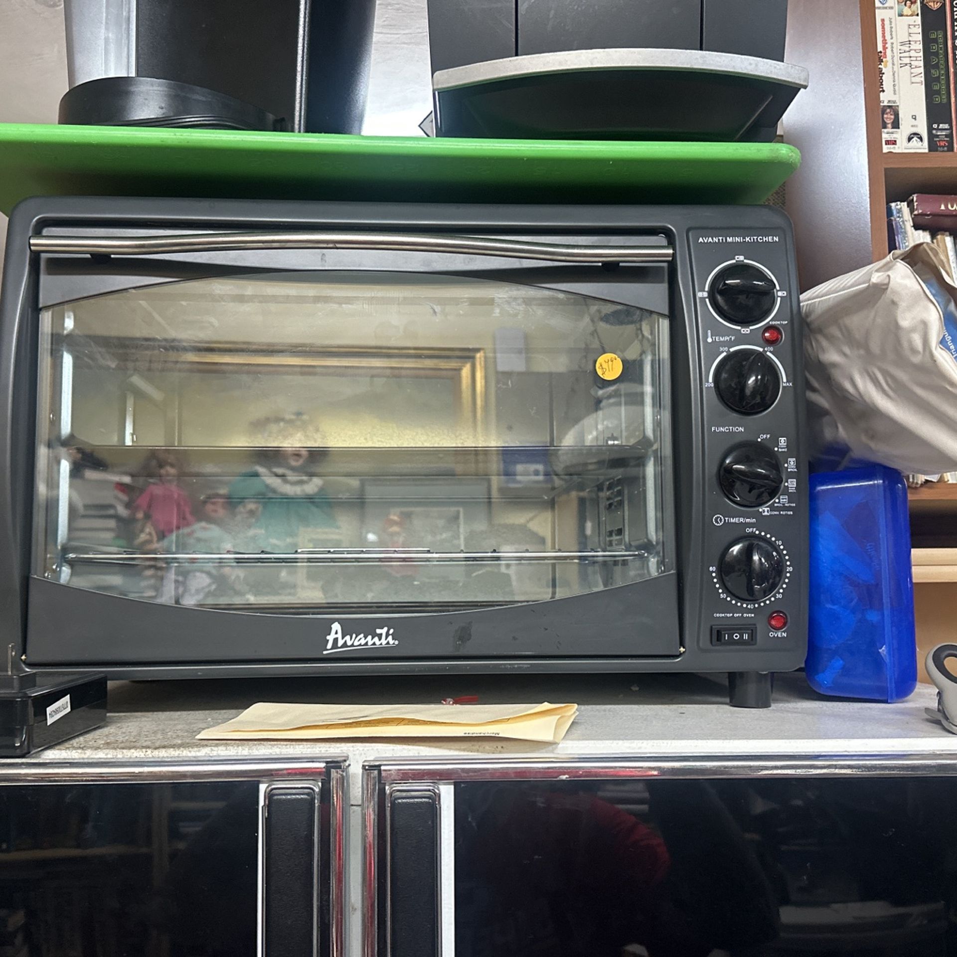 Avanti Mini Kitchen AVANTI Avanti 3.0 Cu. Ft. Retro Compact