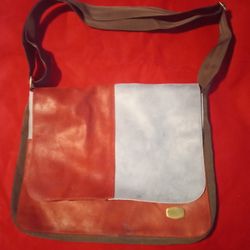 Columbia Messenger Bag