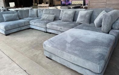 🛋️NEW!! Oversized Corduroy Sectional Sofa STILL IN BOX 📦