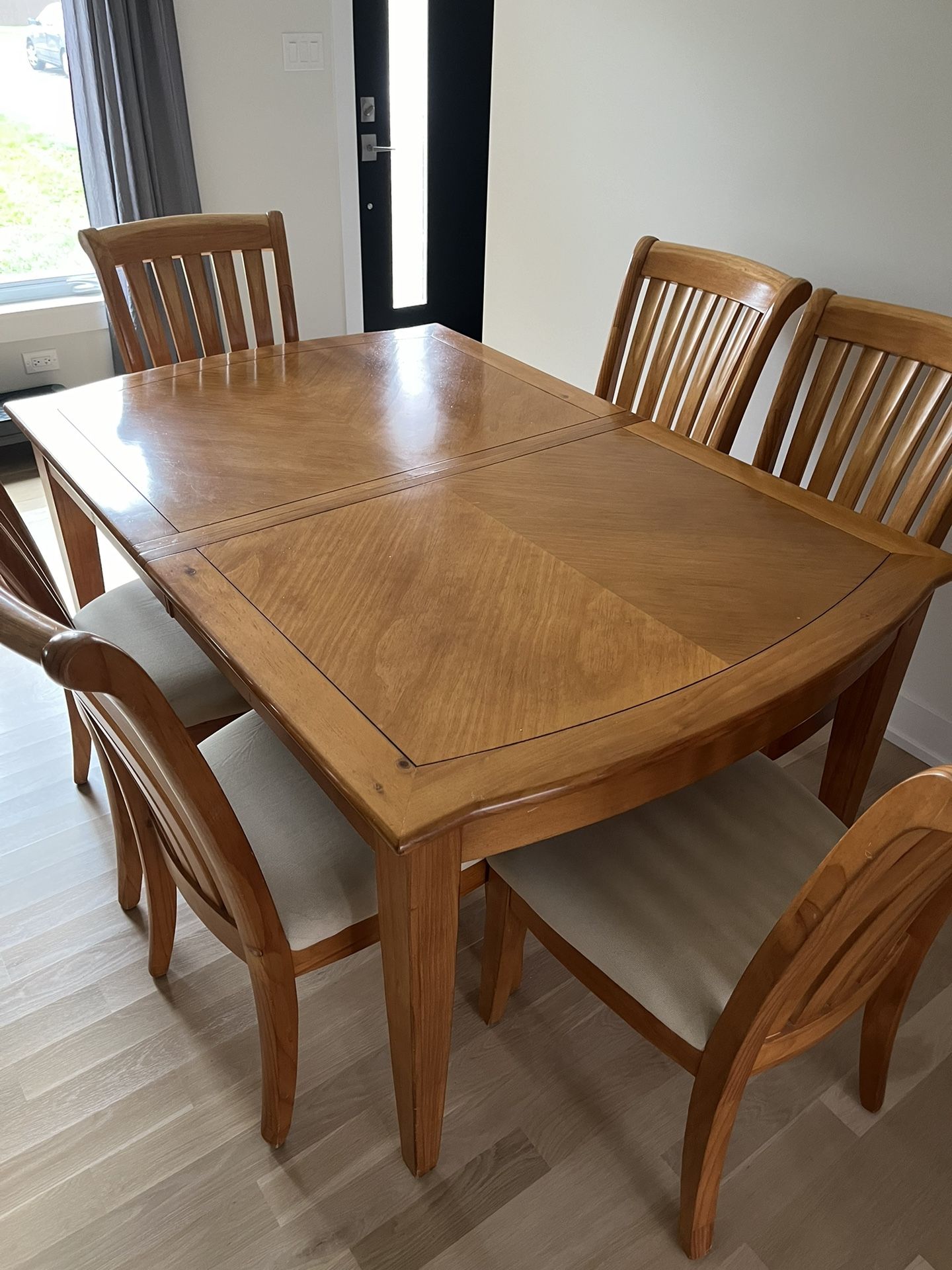 Dining Table 6 Seat Set