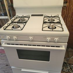GAS STOVE