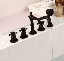 Triple Cross Handles Deck Mounted Roman Tub Faucet With Hand Shower Sh4
