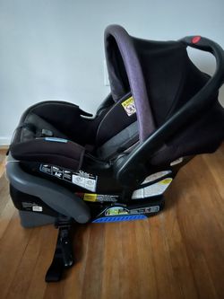 GRACO SNUGRIDE SNUGLOCK 35 With BASE