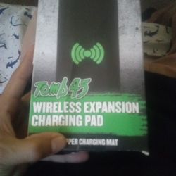 Tomb 45 Wireless Charging Pad 