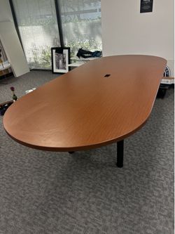 96x46 conference table
