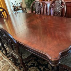 Dining Room Table Set w Cabinet