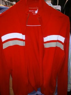 Men's banana republic red zip up jacket. Size medium