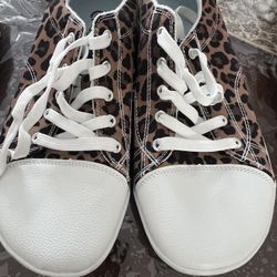 QFH Womens Leisure Fashion Sneakers Shoes Low Top Lace Ups Canvas Sneakers Outdoor Sports Shoes Leopard Print ,size 39/https://offerup.com/redirect/?o
