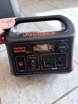 Jackery Explorer 300 Portable Power Station