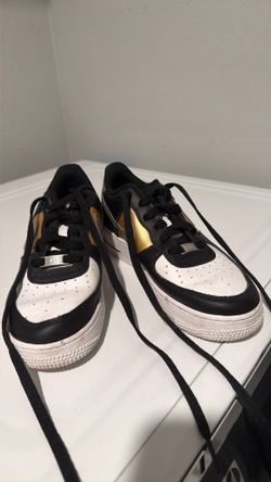 Nike woman sneakers for sale