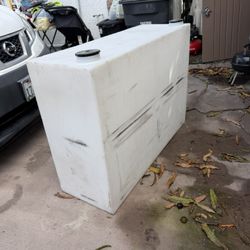 100 Gallons Slim Water Tank 