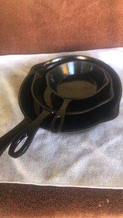 Bayou Classic 3pc cast iron skillet set