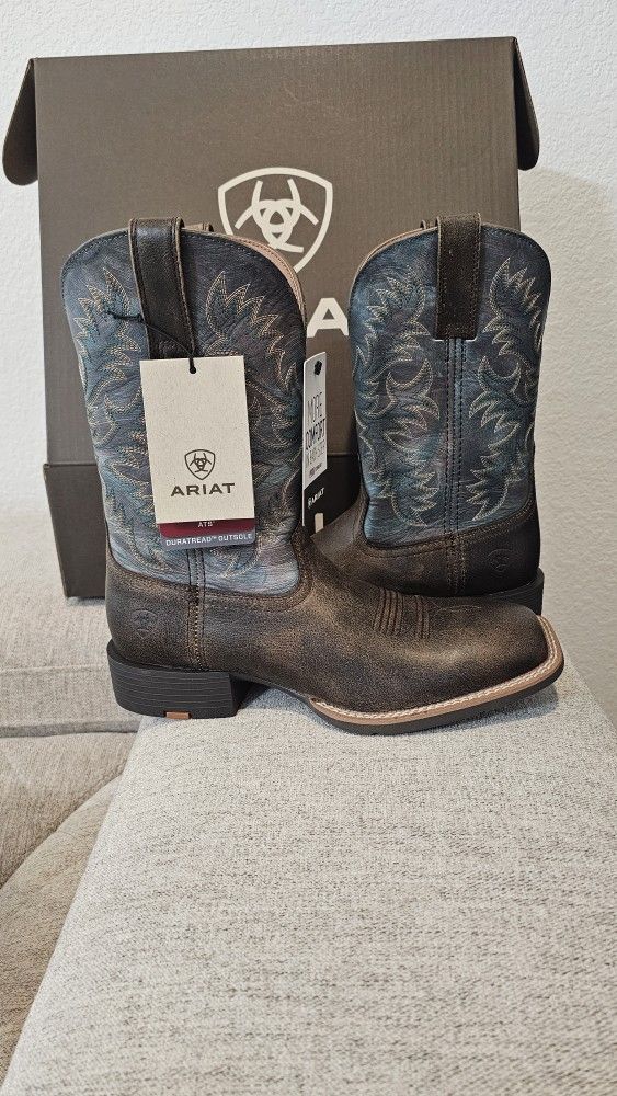 New ARIAT BOOTS In Multiple Sizes