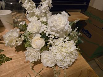White and green luxury wedding florals