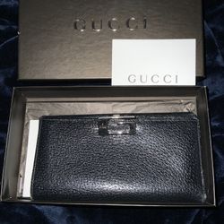 Vintage Luxury Gucci Wallet. 