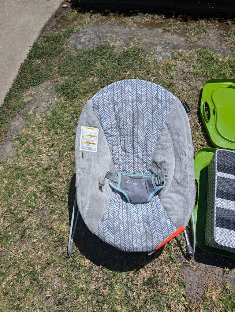 Newborn Bouncy Chair