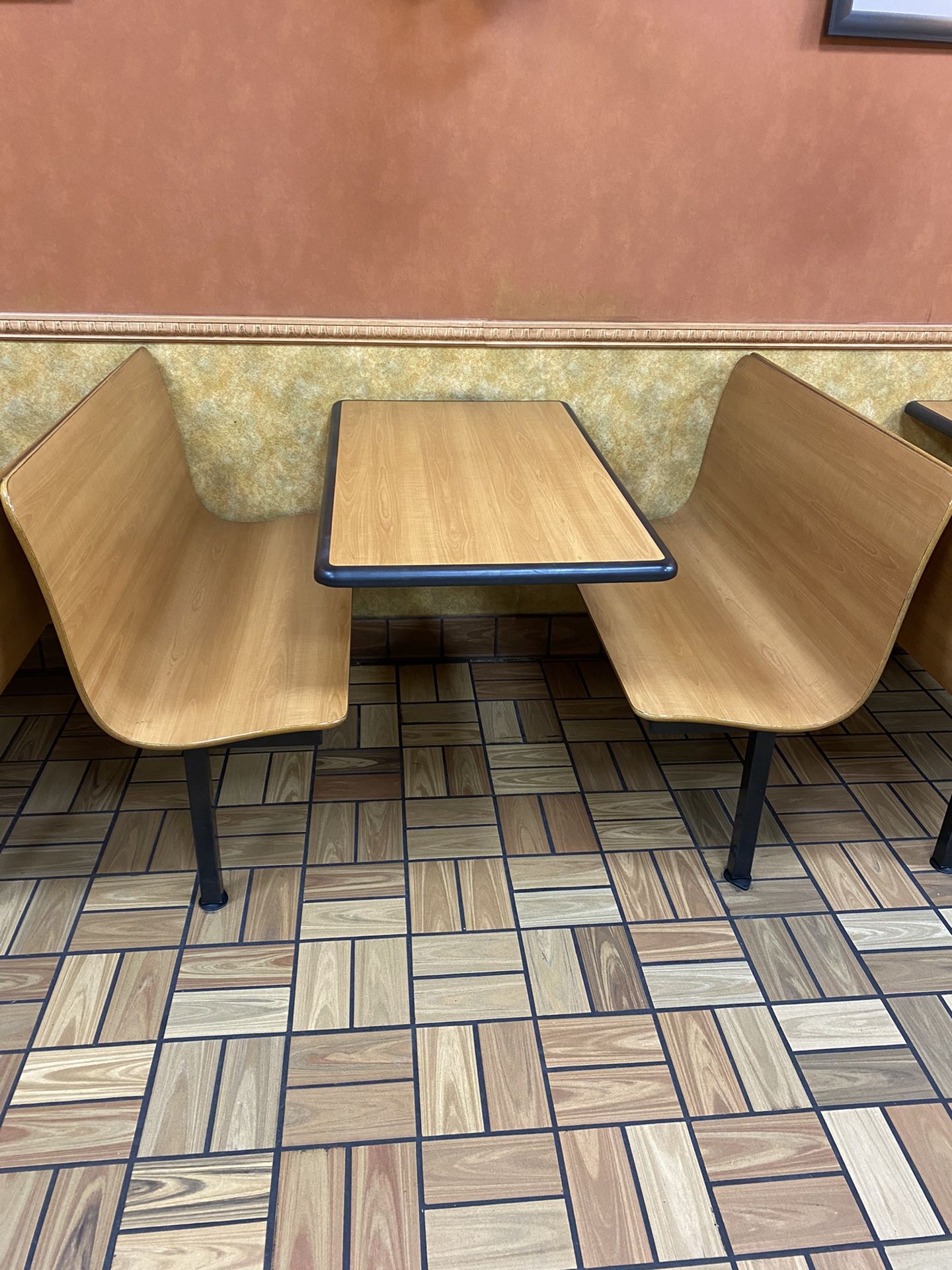 Subway Restaurant Dining Tables 