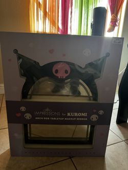 Vanity Kuromi Arch RGB Tabletop Makeup Mirror