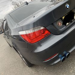 2008 Bmw Series 5 . 528xi Sedan 4D