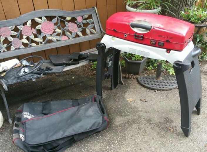 Thermos Portable Propane Grill-2-Go With bag