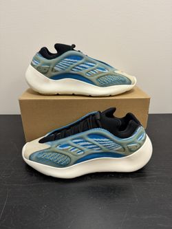 Yeezy 700 arzareth