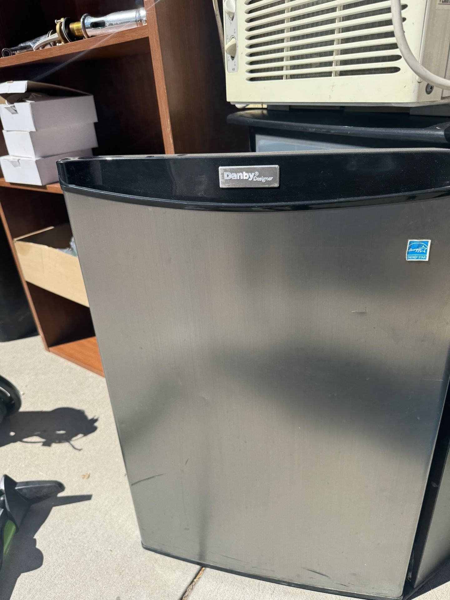Mini Fridge 