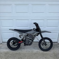 Valtinsu EM5 Electric Dirt Bikes 2500W