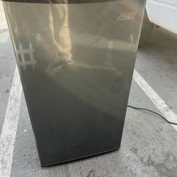 Arctic King Mini Fridge