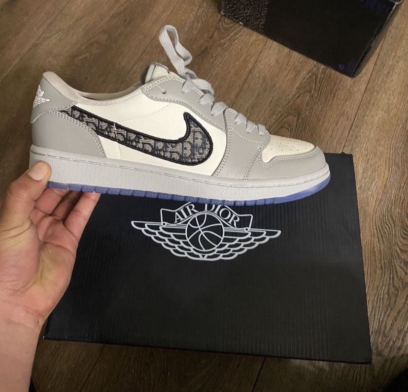 Nike Dior Size 11 Men New