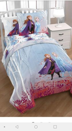 Frozen twin blanket new in bag ×2