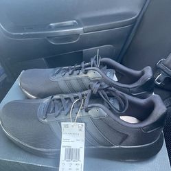 Adidas Cloud Foam Size 12