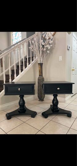 very good condition 2  match night stand IKEA