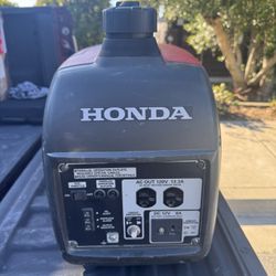 Honda EU2000I Inverter Generator 2000W