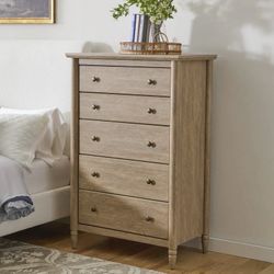 Light wood 5-drawer dresser