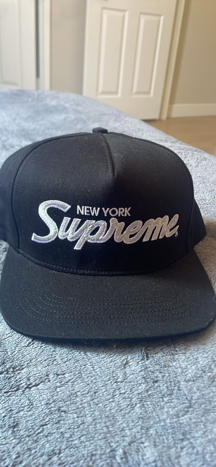 Supreme Hat 