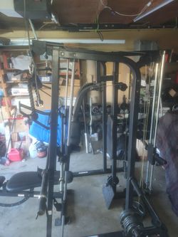 Weider Pro 8500 Smith Cage System Bench 345 Lbs Of Weights for Sale in Chino Hills CA OfferUp