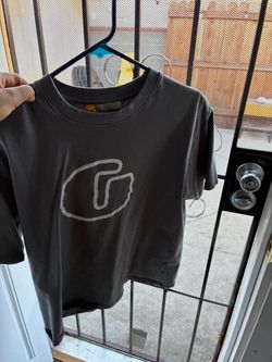 Gallery,vlone shirt￼