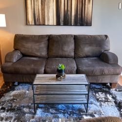 LONG COMFY COUCH