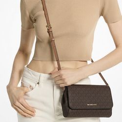 MICHAEL KORS OUTLET MEDIUM LOGO CONVERTIBLE CROSSBODY BAG