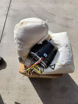 Rv air conditioner motor