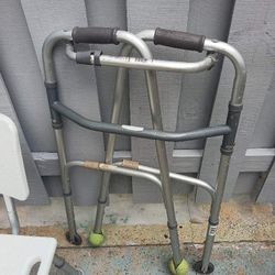 Items Para Adulto ($25 Each)